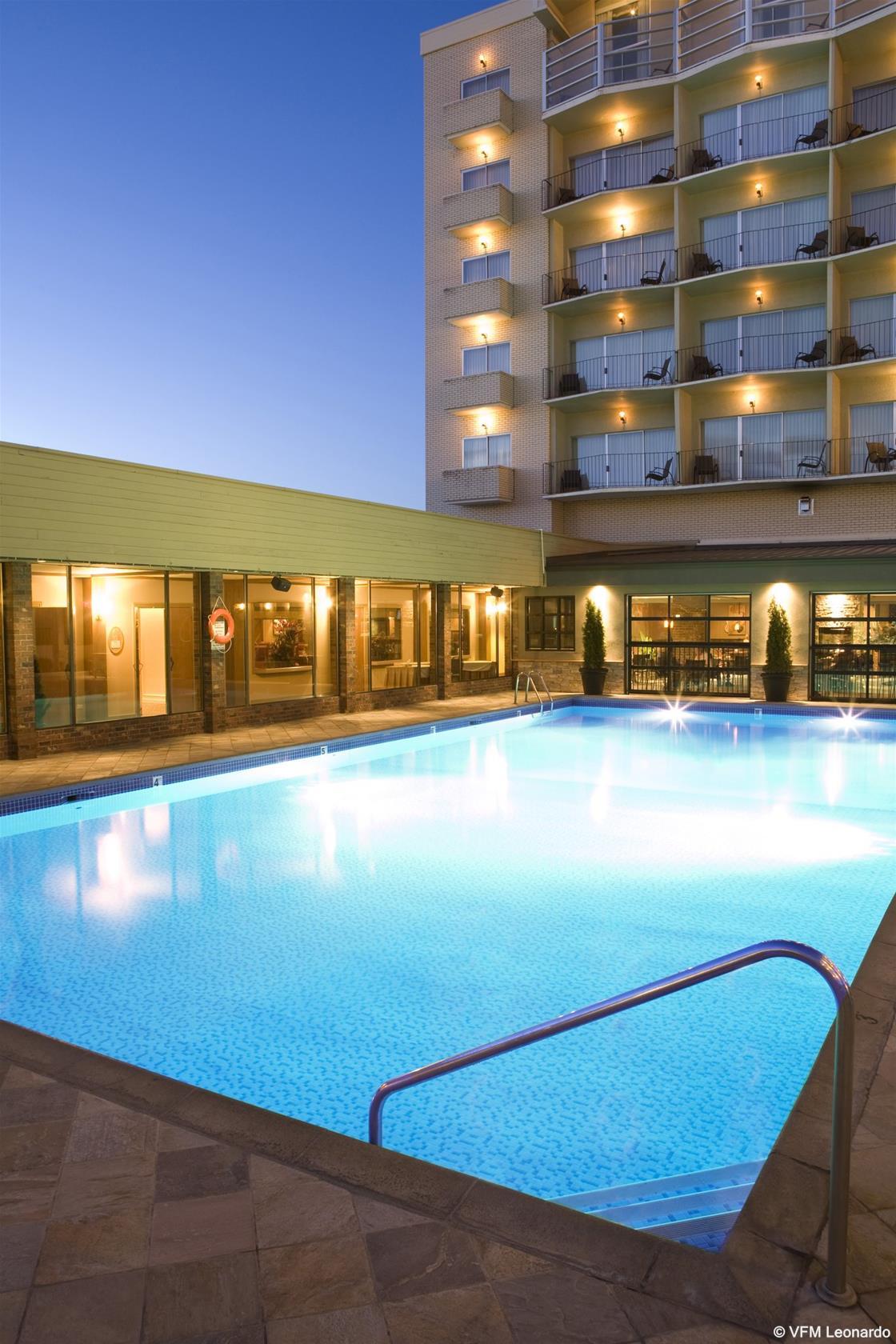 Coast Capri Hotel Kelowna Zewnętrze zdjęcie