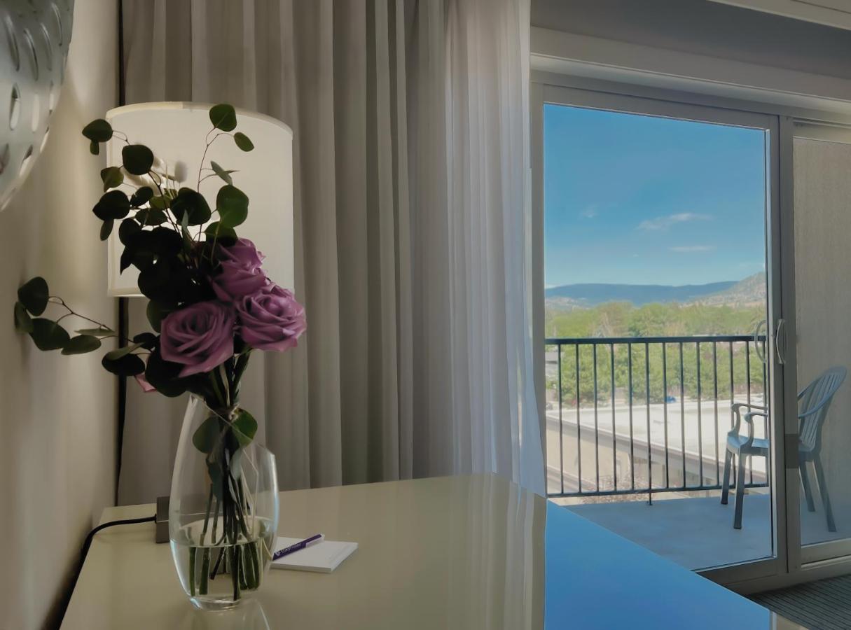 Coast Capri Hotel Kelowna Zewnętrze zdjęcie