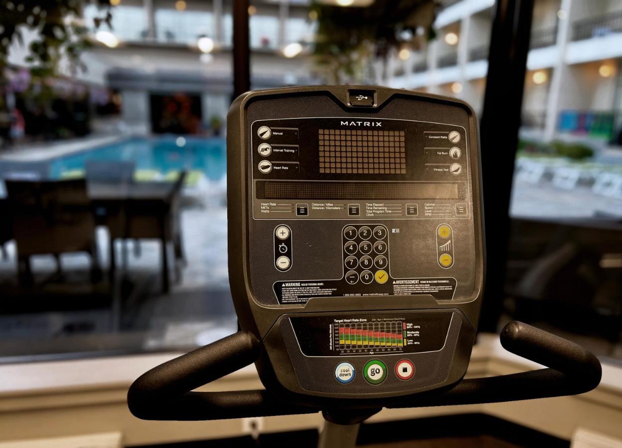 Coast Capri Hotel Kelowna Zewnętrze zdjęcie
