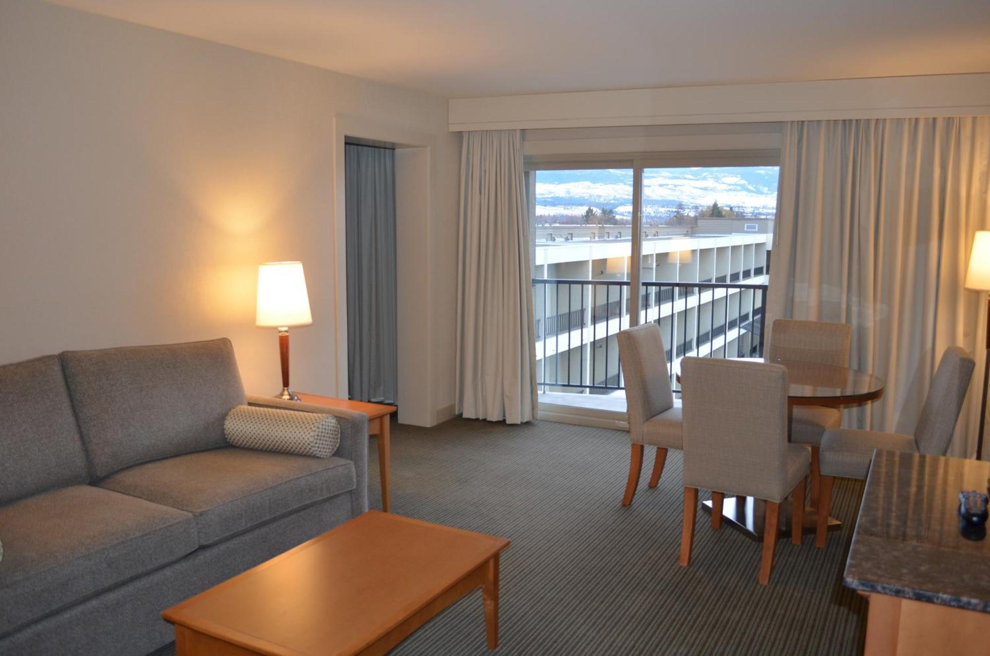 Coast Capri Hotel Kelowna Zewnętrze zdjęcie