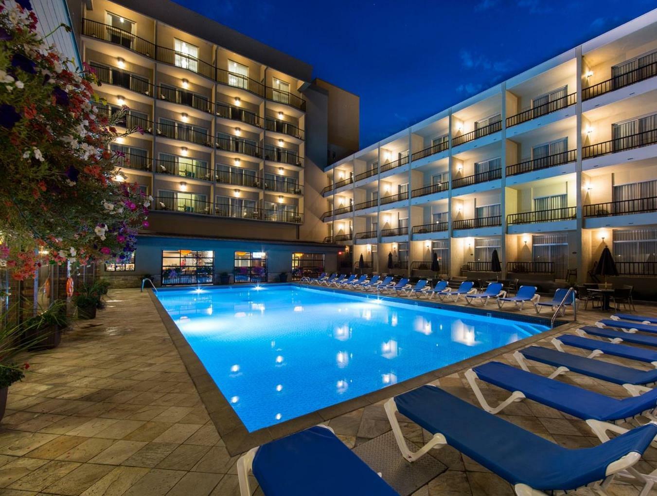 Coast Capri Hotel Kelowna Zewnętrze zdjęcie
