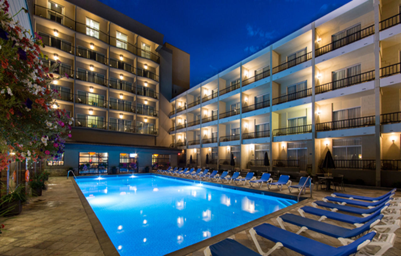 Coast Capri Hotel Kelowna Zewnętrze zdjęcie